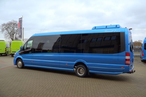 CUBY Bus Tourist Line No. 411