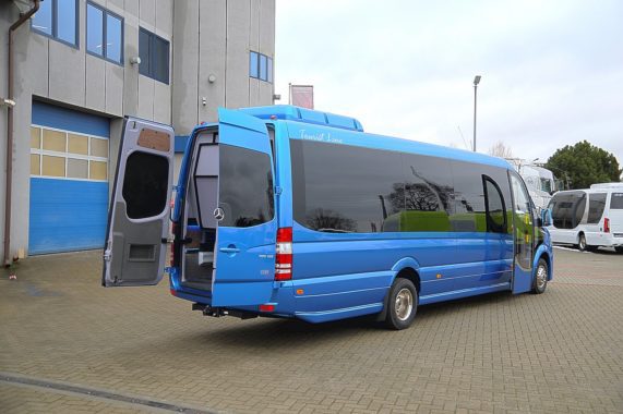 CUBY Bus Tourist Line No. 411