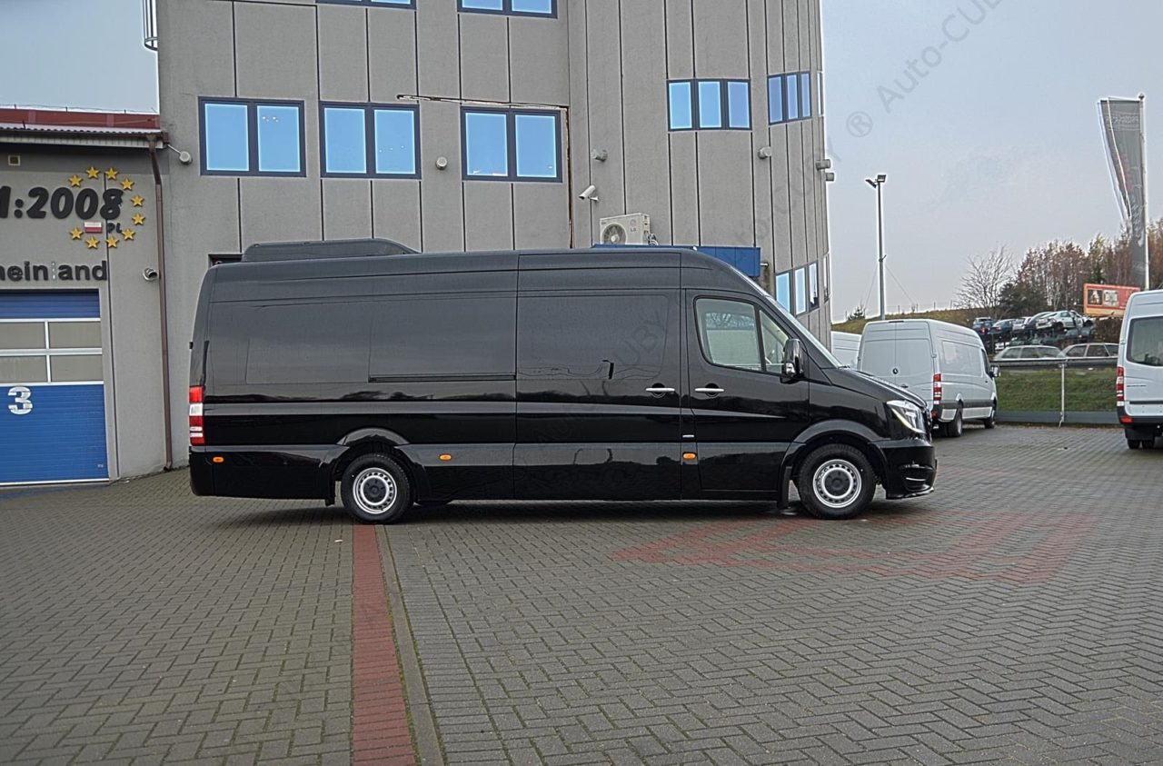 Sprinter CUBY VIP Line No. 269