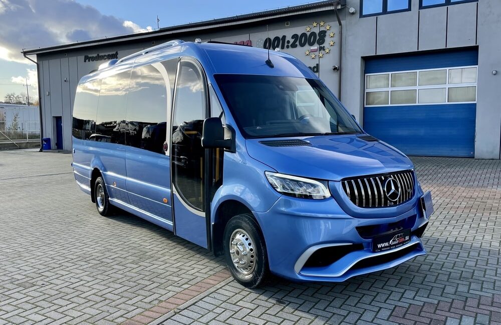 Cuby Mercedes Benz Tourist